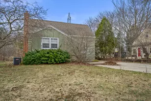 2207 N 119th St, Wauwatosa, WI 53226 - Photo 39