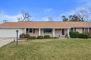 7014 N 97th St, Milwaukee, WI 53224 - Photo 33