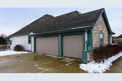 5432 W Burning Bush Ln, Mequon, WI 53092 - Photo 21