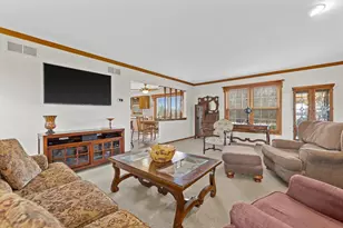 N106W16330 Fieldstone Pass, Germantown, WI 53022 - Photo 13