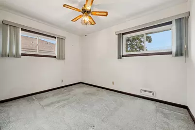 6606 S 20th St, Milwaukee, WI 53221 - Photo 13