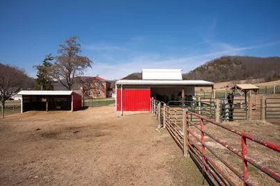 704  7th St, Brownsville, MN 55919 - Photo 35