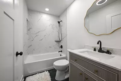 1922 E Iron St, Milwaukee, WI 53207 - Photo 21