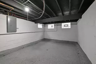 1922 E Iron St, Milwaukee, WI 53207 - Photo 25