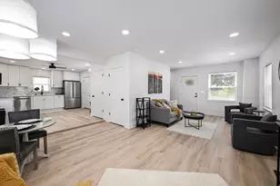 1922 E Iron St, Milwaukee, WI 53207 - Photo 11