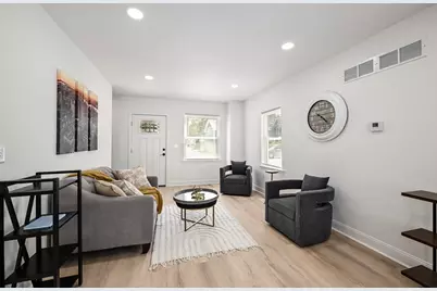 1922 E Iron St, Milwaukee, WI 53207 - Photo 9