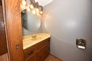 3910 W Calumet Rd, Brown Deer, WI 53209 - Photo 17