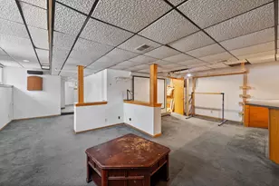 527 N Hartwell Ave, Waukesha, WI 53186 - Photo 39