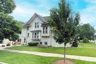 527 N Hartwell Ave, Waukesha, WI 53186 - Photo 45