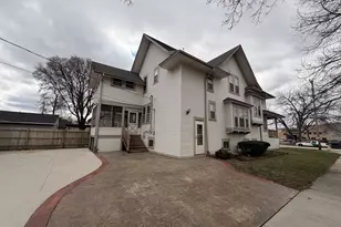 527 N Hartwell Ave, Waukesha, WI 53186 - Photo 43