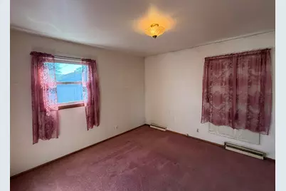 1133 S 36th St, Manitowoc, WI 54220 - Photo 15