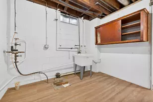 8901 W Lisbon Ave, Milwaukee, WI 53222 - Photo 25