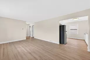 8901 W Lisbon Ave, Milwaukee, WI 53222 - Photo 7