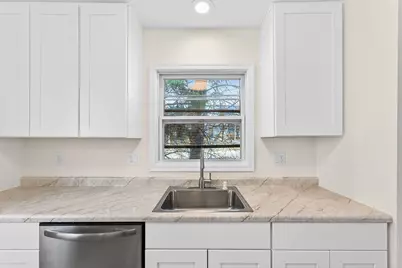 8901 W Lisbon Ave #8903, Milwaukee, WI 53222 - Photo 11