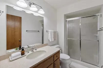 W180N9879  Riversbend Cir, Germantown, WI 53022 - Photo 11