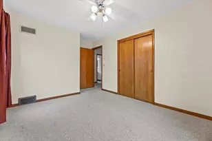 3786 S 23rd St, Milwaukee, WI 53221 - Photo 9