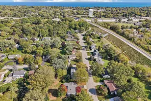 720 W Fairfield Ct, Glendale, WI 53217 - Photo 65