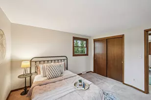 720 W Fairfield Ct, Glendale, WI 53217 - Photo 45