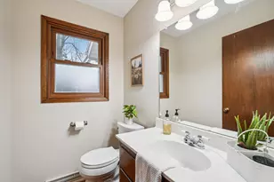 720 W Fairfield Ct, Glendale, WI 53217 - Photo 29