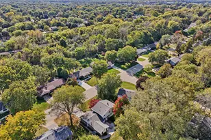 720 W Fairfield Ct, Glendale, WI 53217 - Photo 63