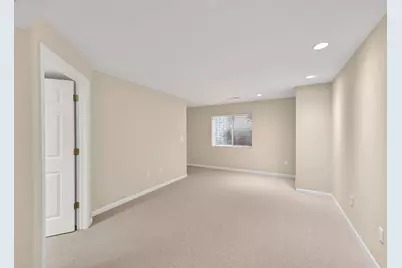 2173  Norhardt Dr, Brookfield, WI 53045 - Photo 25