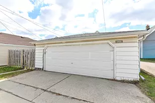 6402 Beloit Rd, West Allis, WI 53219 - Photo 35