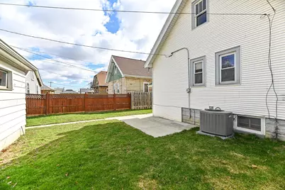 6402  Beloit Rd, West Allis, WI 53219 - Photo 33