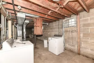 6402 Beloit Rd, West Allis, WI 53219 - Photo 29