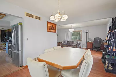 3749  Debby Ln, Racine, WI 53126 - Photo 9