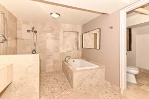 1904 N Farwell Ave, Milwaukee, WI 53202 - Photo 11