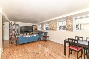 1904 N Farwell Ave, Milwaukee, WI 53202 - Photo 3