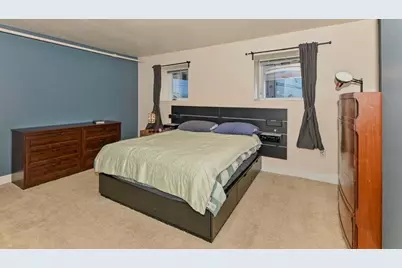 1904 N Farwell Ave #N, Milwaukee, WI 53202 - Photo 11