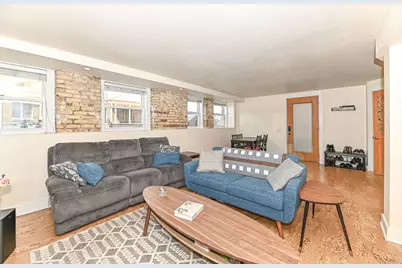 1904 N Farwell Ave #N, Milwaukee, WI 53202 - Photo 5