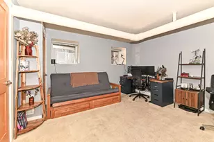 1904 N Farwell Ave, Milwaukee, WI 53202 - Photo 13