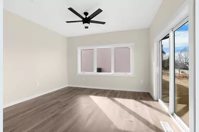 947  Clark Ln, Holmen, WI 54636 - Photo 11