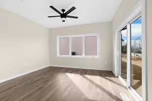 947 Clark Ln, Holmen, WI 54636 - Photo 11