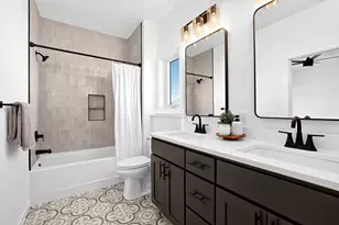 947 Clark Ln, Holmen, WI 54636 - Photo 13