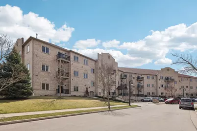 N51W34861  Wisconsin Ave #1113, Oconomowoc, WI 53069 - Photo 3