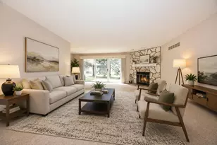 18905 Wilderness Ct, Brookfield, WI 53045 - Photo 5