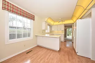 18905 Wilderness Ct, Brookfield, WI 53045 - Photo 15