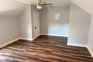 425 E Broadway, Waukesha, WI 53186 - Photo 11