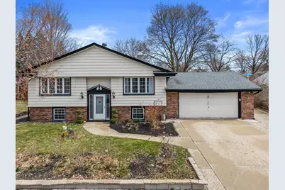 605  Juniper Ct, West Bend, WI 53095 - Photo 1