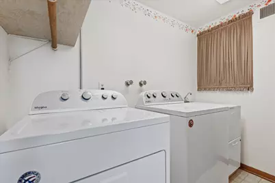 17505  Azure Ln, Brookfield, WI 53045 - Photo 45