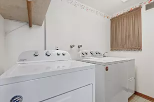 17505 Azure Ln, Brookfield, WI 53045 - Photo 45