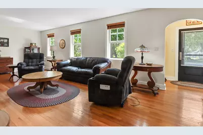 1133  Racine St, Delavan, WI 53115 - Photo 9