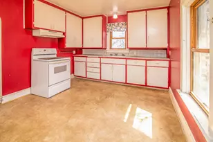 307 W Cady St, Watertown, WI 53094 - Photo 7