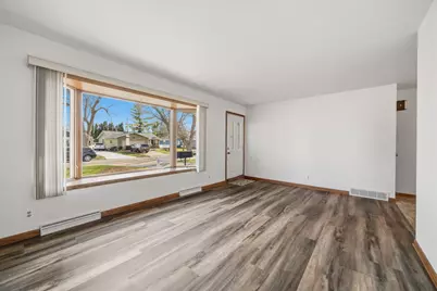 307  Martin St, Fort Atkinson, WI 53538 - Photo 7