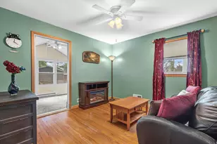 516 Third St, Hartford, WI 53027 - Photo 9