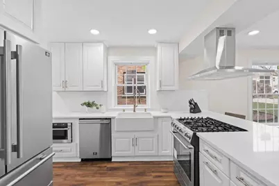 6329 N Berkeley Blvd, Whitefish Bay, WI 53217 - Photo 13