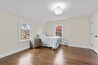 6329 N Berkeley Blvd, Whitefish Bay, WI 53217 - Photo 29